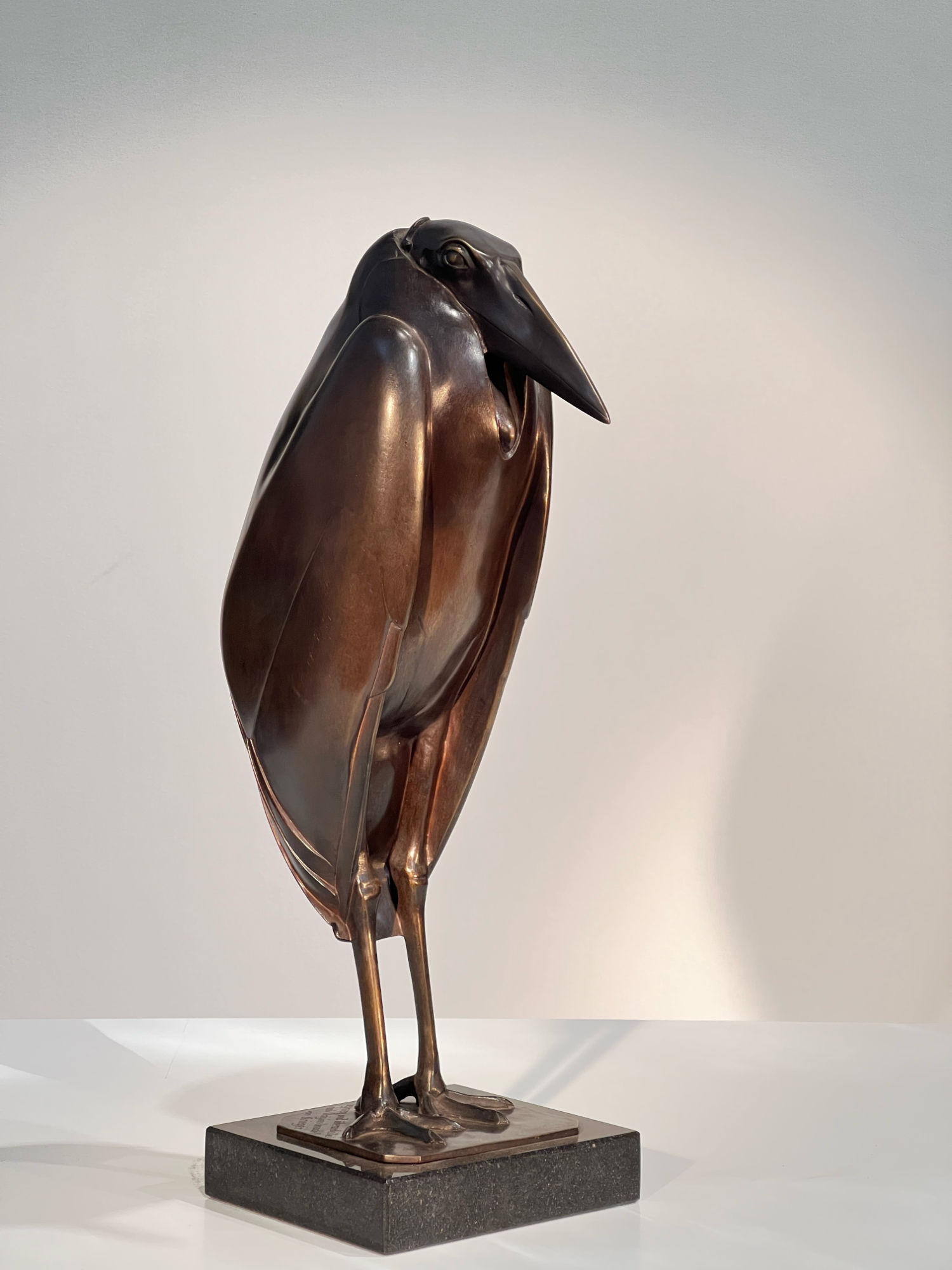 Bronzeplastik "Marabu" von Wilhelm Krieger